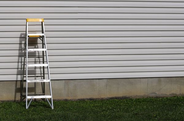 Cost of Siding Service in Lawrence