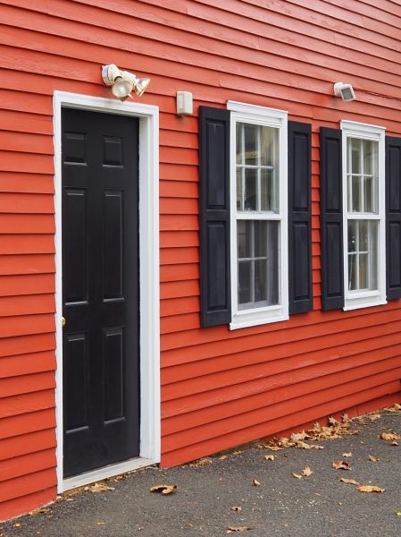 Cost of Red Vinyl Siding Installation in Lawrence