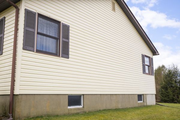 Dutch Lap Siding Repair in Lawrence