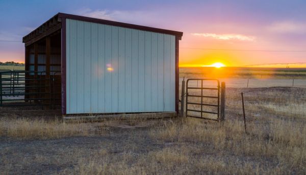 Pole Building Siding Service in Lawrence